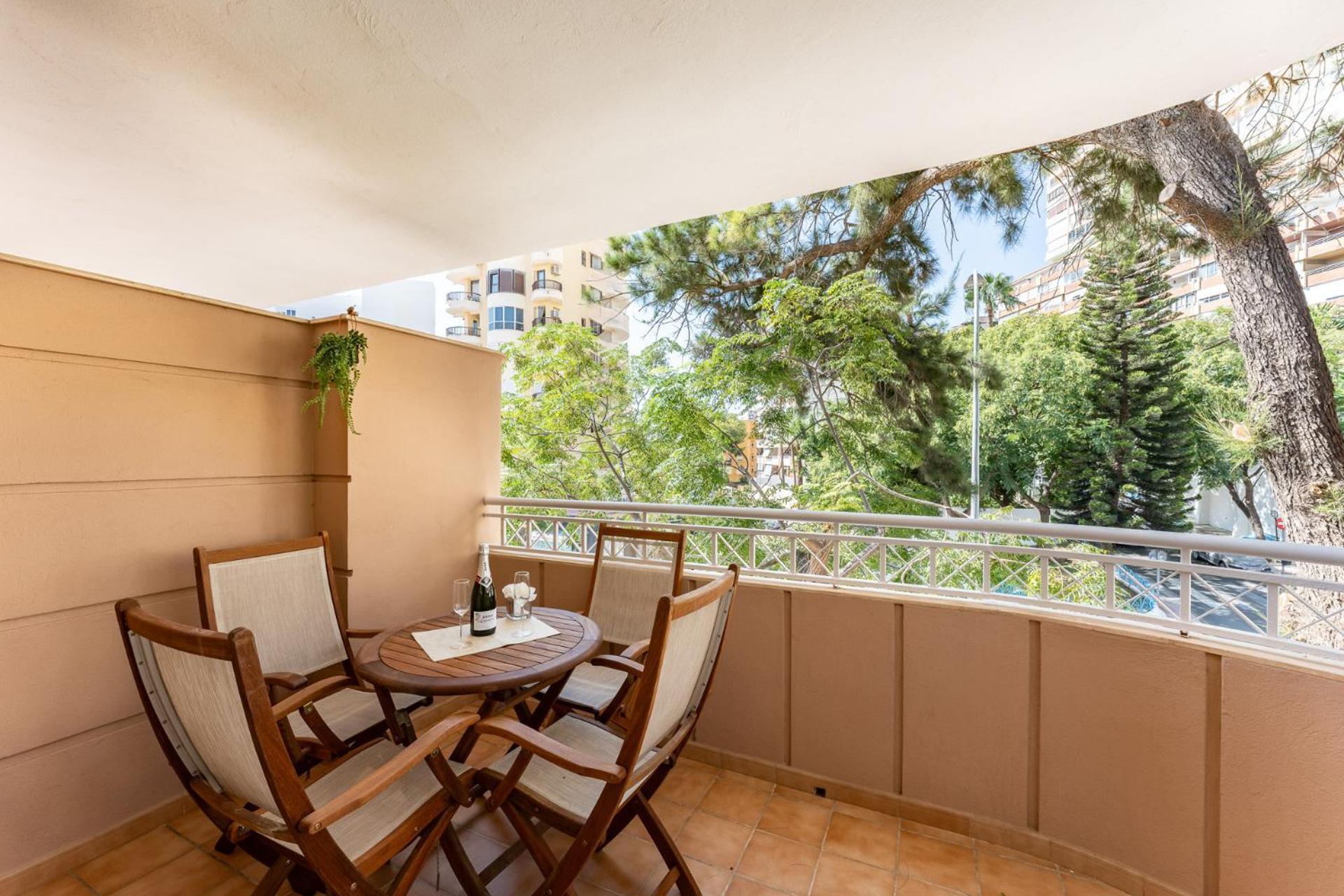 Malagasuite Costa Sol Oasis Torremolinos Esterno foto