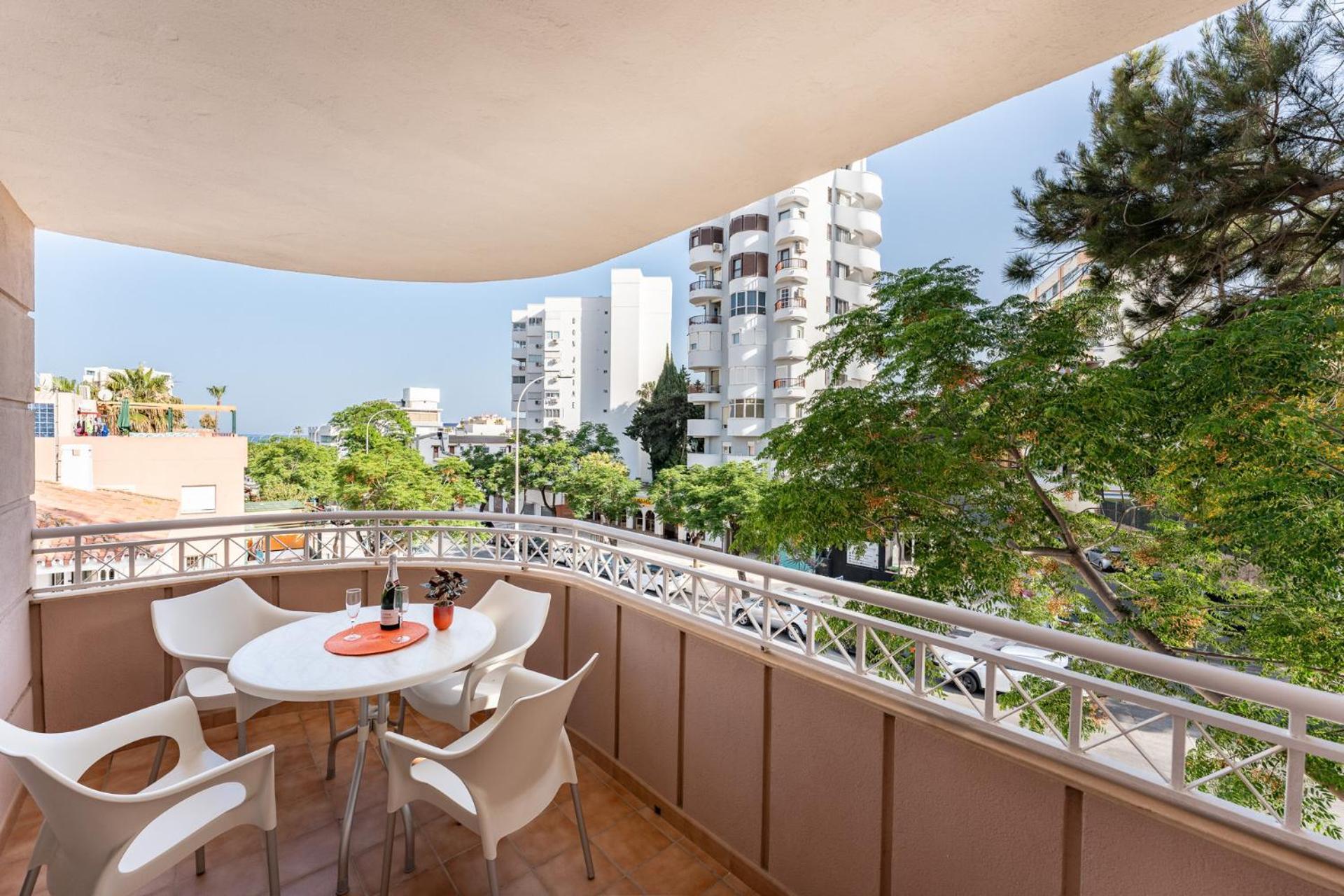Malagasuite Costa Sol Oasis Torremolinos Esterno foto